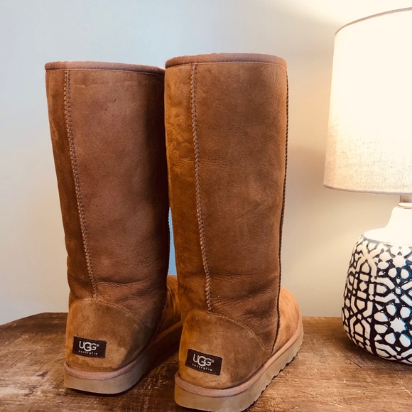 UGG Tall Boots - Picture 2 of 7